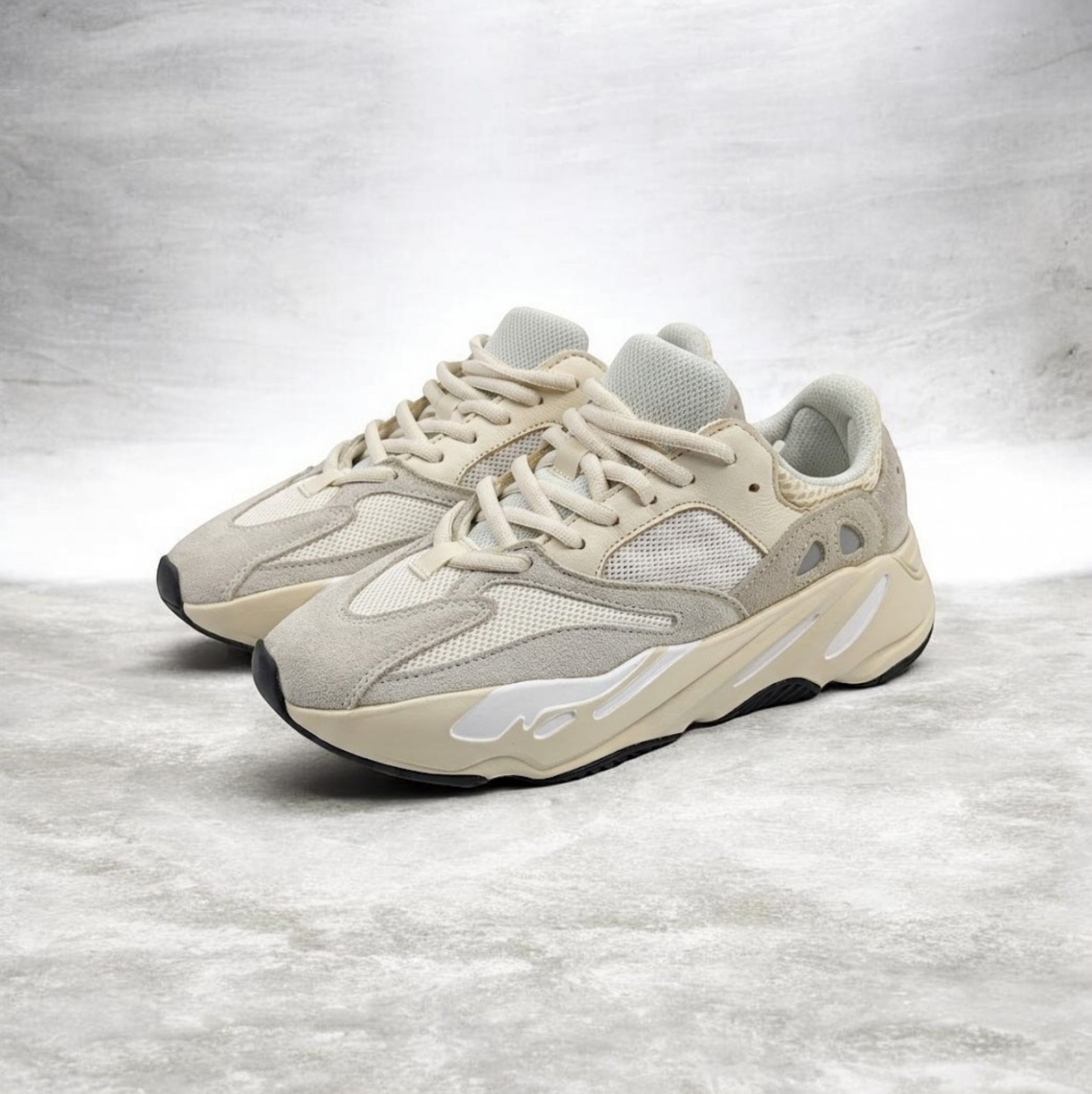 Deportivo Adidas x Yeezy