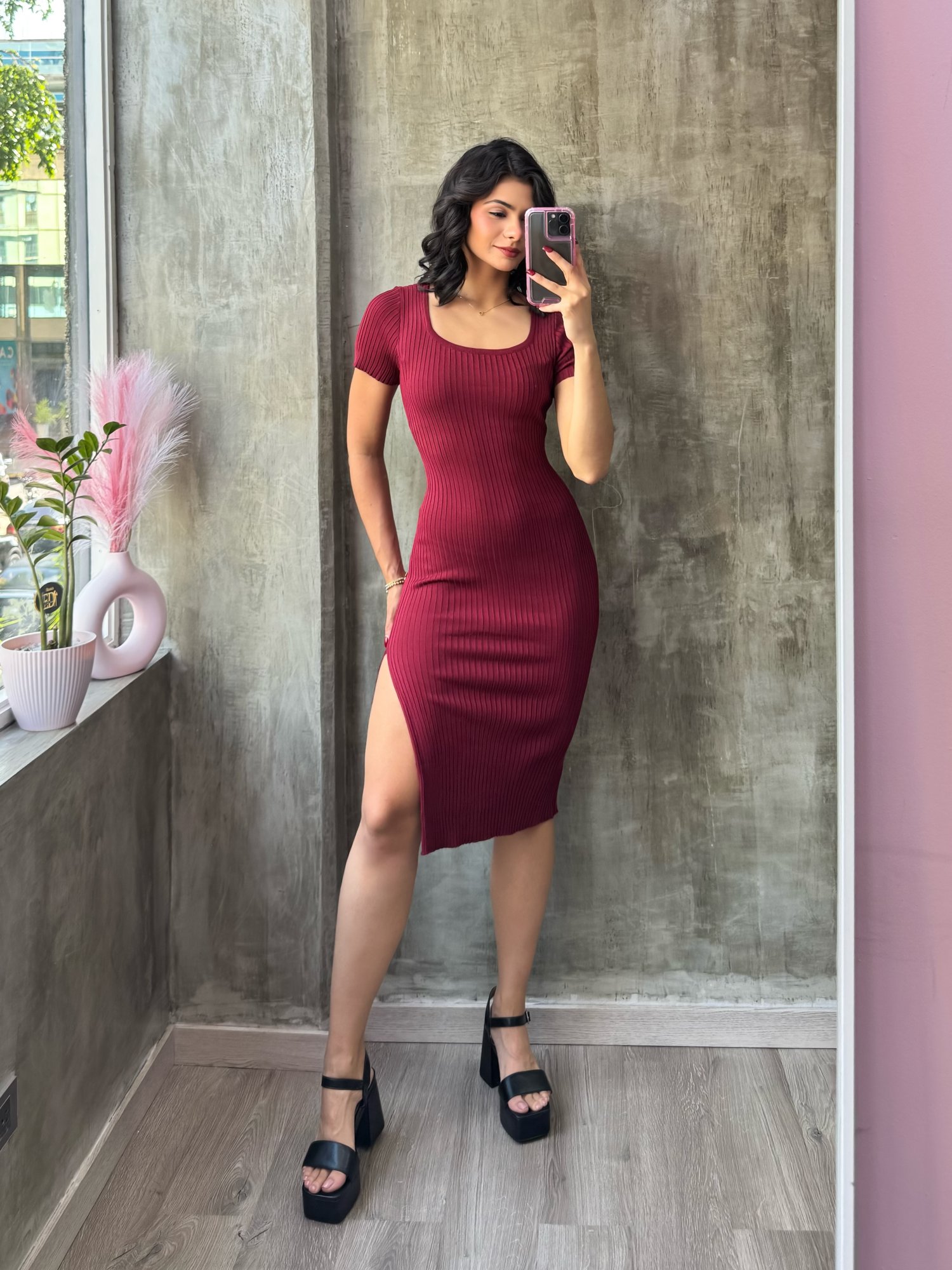 Vestido con Abertura