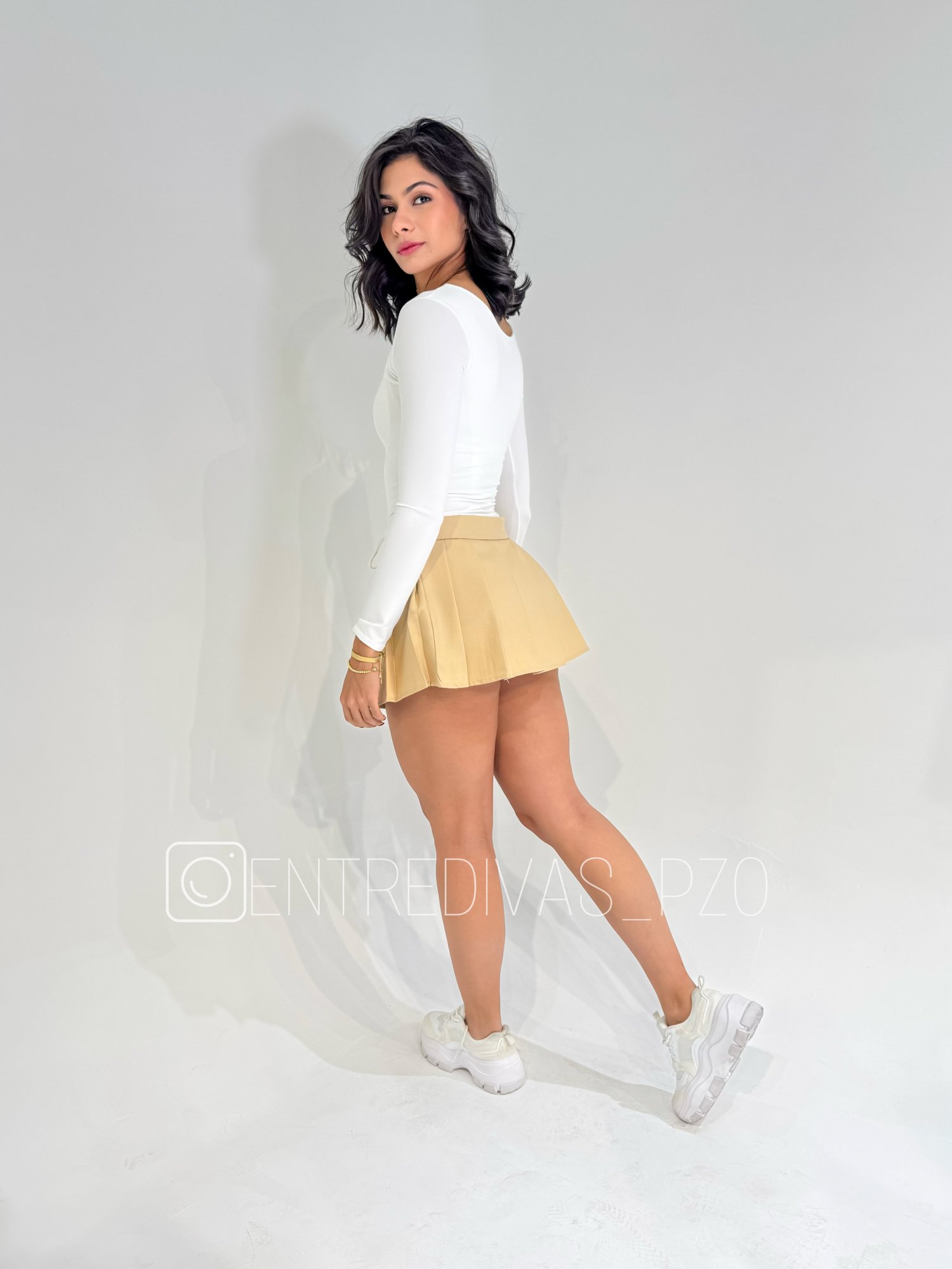Falda short plizada